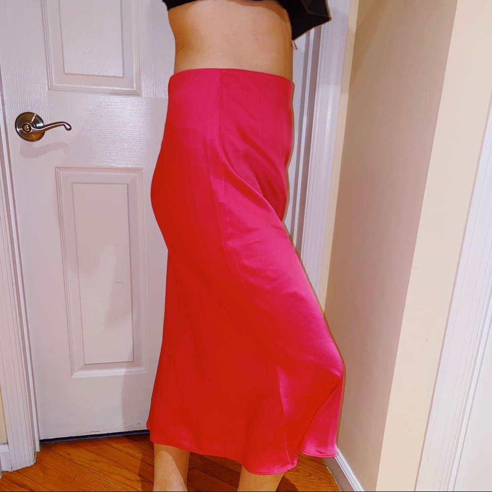 Fuchsia Midi length Skirt